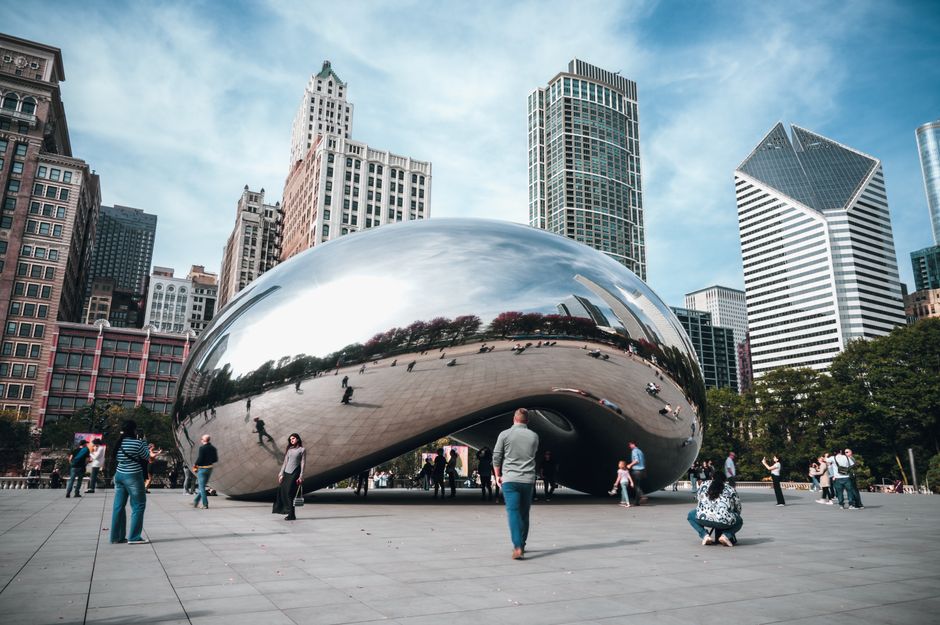 Sculpting Grandeur: What You Need to Know About Big Metal Sculptures